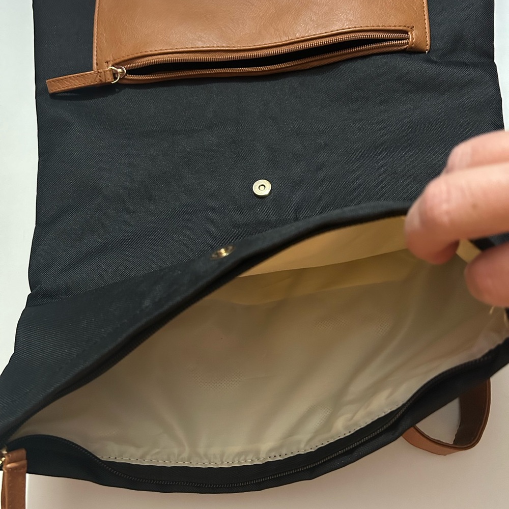 DSW Black /Brown Canvas Backpack/Bookbag - Picture 3 of 6